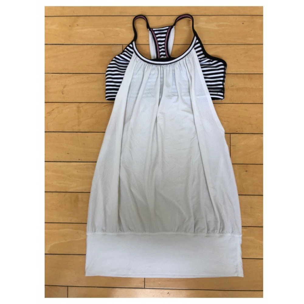 Lululemon athletic top